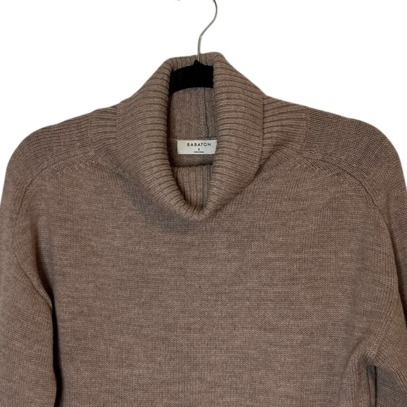 Aritzia Babaton Titus Sweater- Waist Length Merino Wool Sweater- Small - Picture 4 of 12